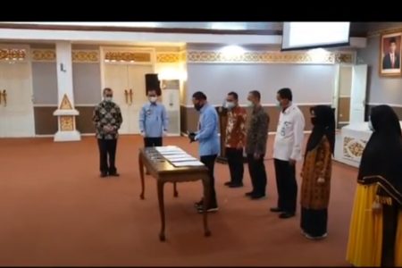 Penghargaan HAKI Kemenkumham kepada Poltekkes Kemenkes Riau