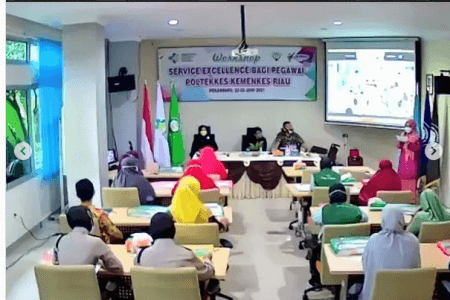 WS Service Excellence Poltekkes Kemenkes Riau
