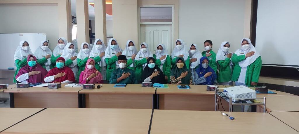 Pembukaan PK 2 Prodi D3 Kebidanan Poltekkes Kemenkes Riau di RSUD Tengku Rafian Kabupaten Siak yang dihadiri oleh Kabid Keperawatan RSUD Tengku Rafian bapak Muhammad Taib, S.Sos dan Wakil Direktur 3 Poltekkes Riau ibu Ns. Wiwiek Delvira, S.Kep, M.Kep