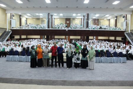 KULIAH UMUM PENGUATAN SOFTSKILL BAGI MAHASISWA POLTEKKES KEMENKES RIAU DENGAN TEMA “TIGA TIPS TEKNIK PUBLIK SPEAKER DAHSYAT SUKSES MULIA”