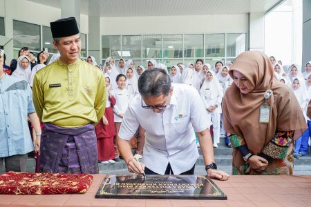 Menkes Budi Gunadi Sadikin Kunker ke Poltekkes Kemenkes Riau.